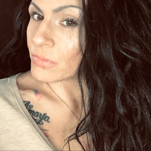 Meet your Posher, Tammi - Picture 2 of 6